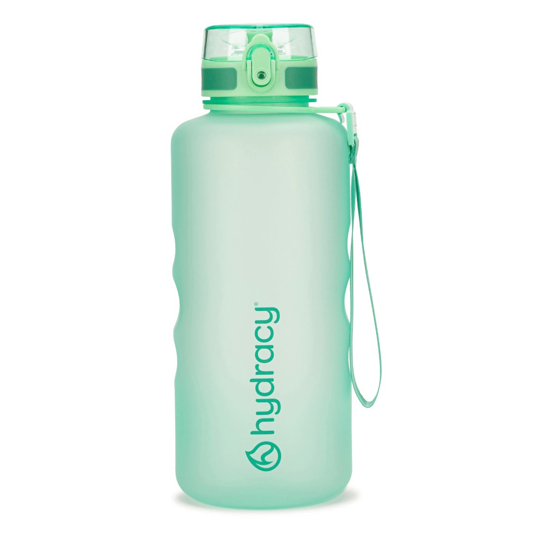 Coach 64 oz / 2 L Water Bottle with Time Marker and Chug Lid – Hydracy